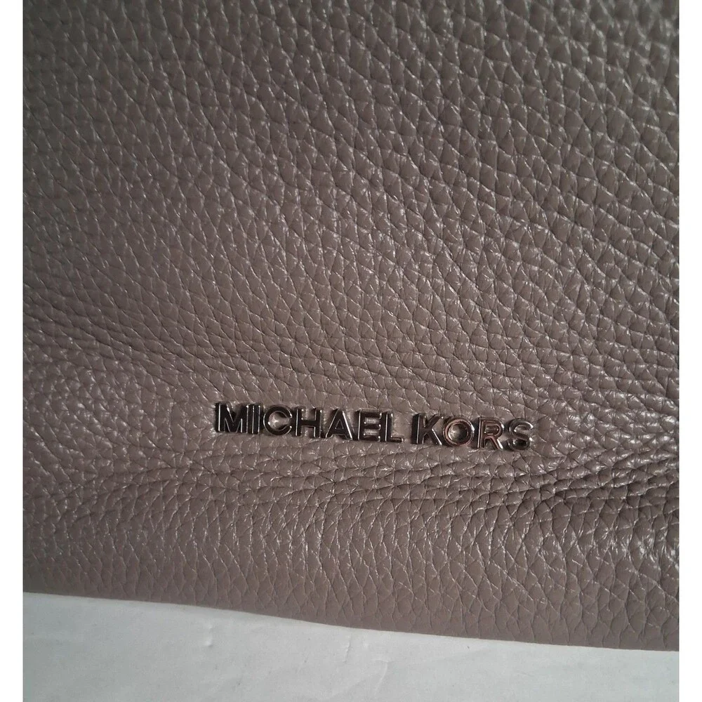 Michael Kors Bedford Large Pebbled Leather Hobo Bag